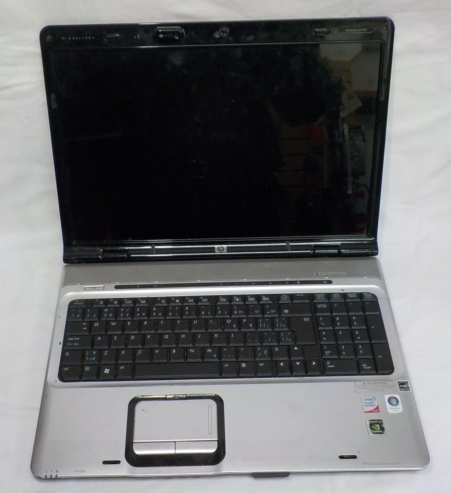 HP Pavilion DV9700 17″ Laptop – For Parts