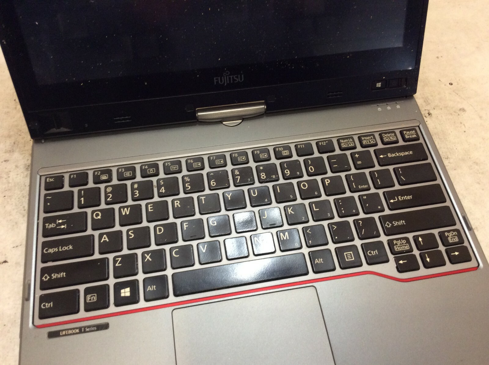 Fujitsu LifeBook T726 Laptop 13″ Intel Core i5 6th Gen READ DESCRIPTION -PP