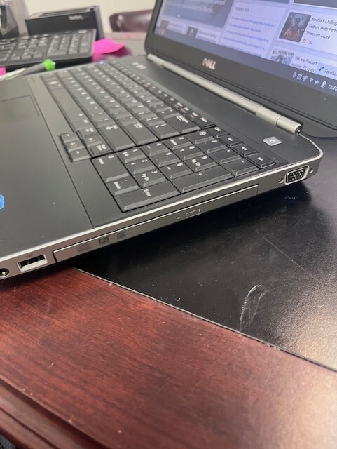 Dell Laptop Linux Mint Cinnamon 8GB Ram,New Fast 256GB SSD, New Battery, Bin A