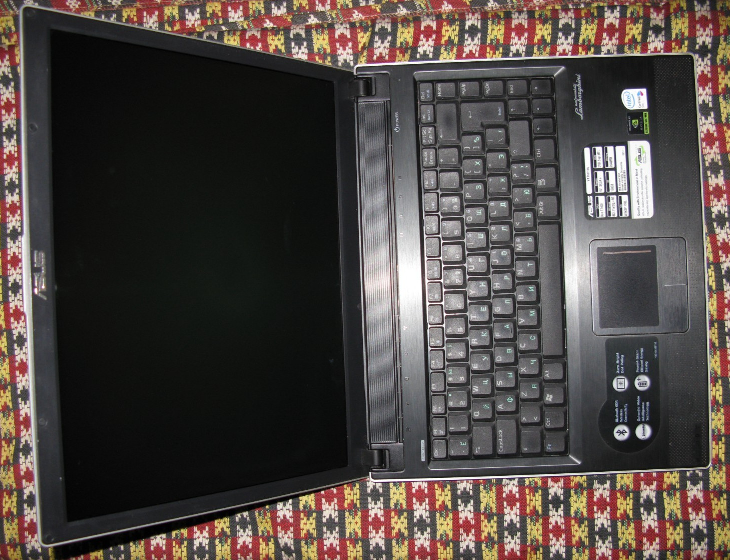Asus Lamborghini VX1 notebook golden edition