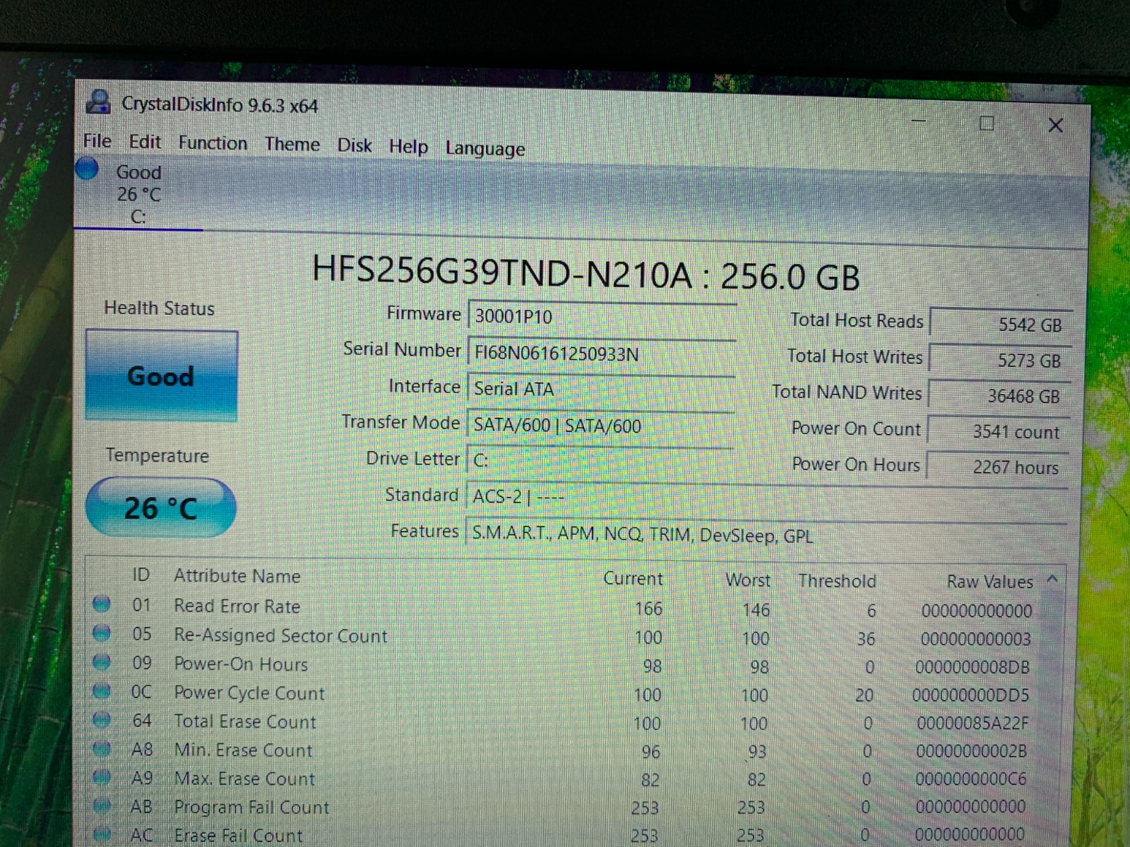 Acer Aspire E5-575 Laptop Intel Core i5-7200U 2.5GHz, 8GB RAM, 256GB SSD, W10H