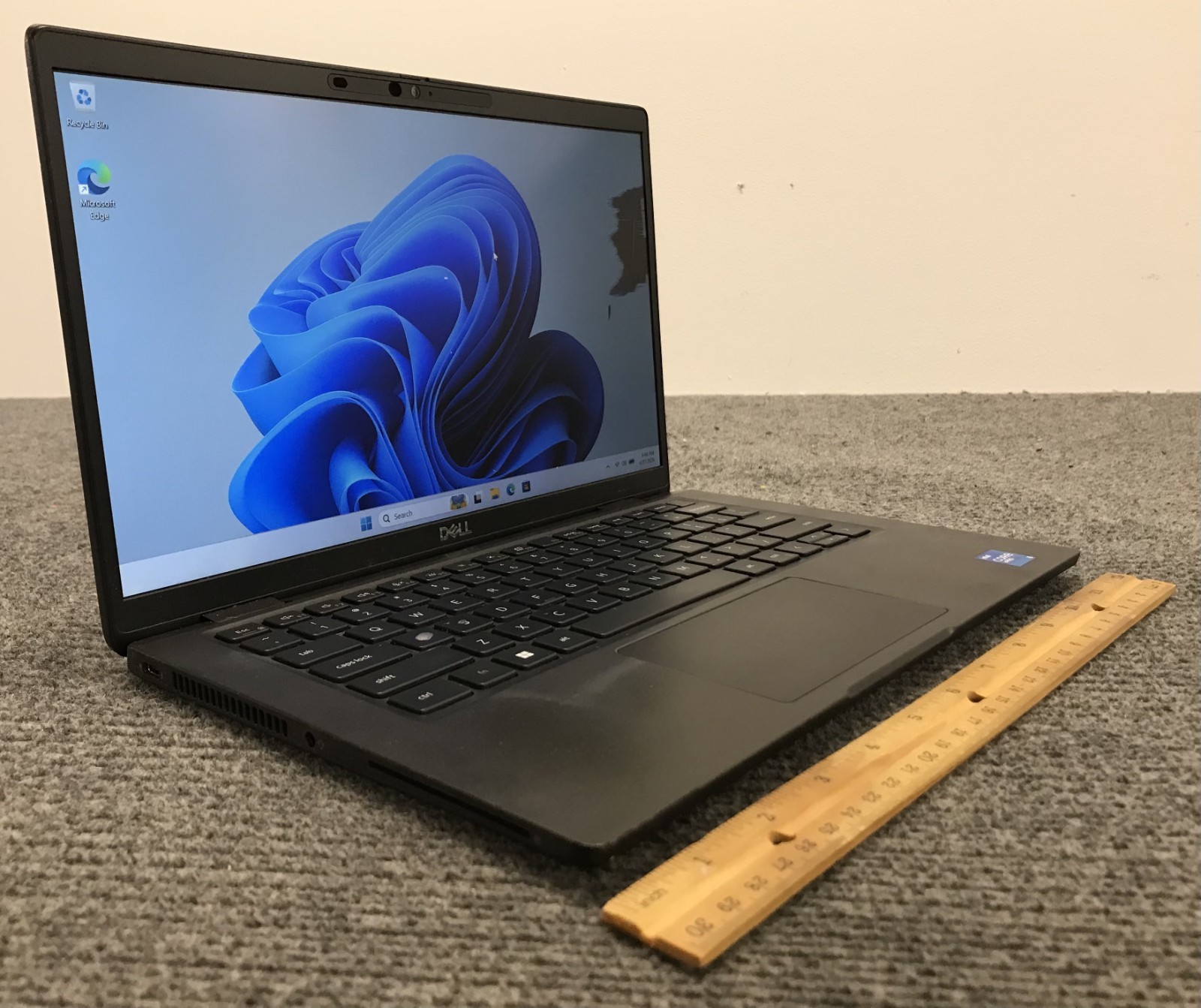 Dell Latitude 7320 13.3″ Laptop i5-1145G7 16GB RAM 512GB NVMe, As Is