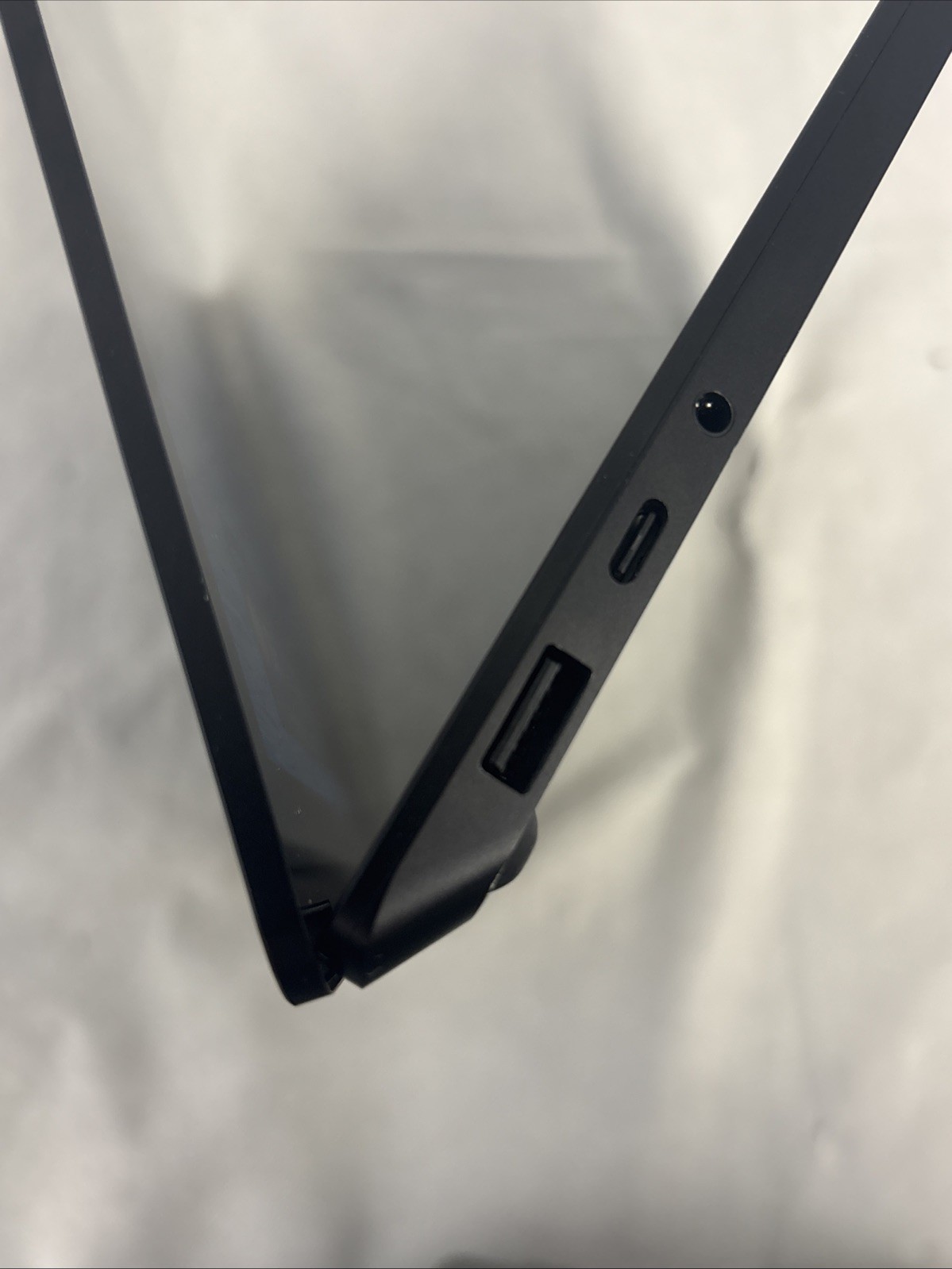 Microsoft Surface Laptop 4 13.5” (512GB, Intel i7-11th, 16GB RAM) Black