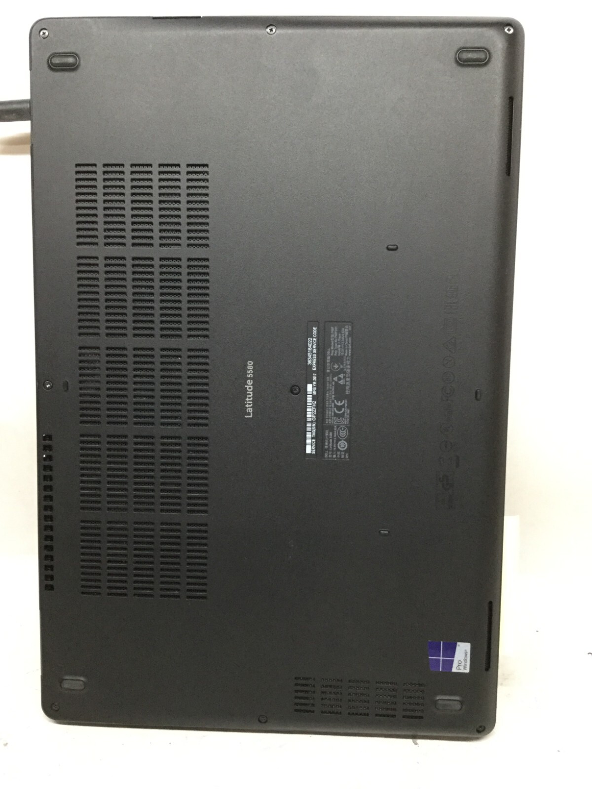 Dell Latitude 5570 15.6″ i5-6300U 2.4Ghz 8GB RAM 128GB SSD Win 11 Pro