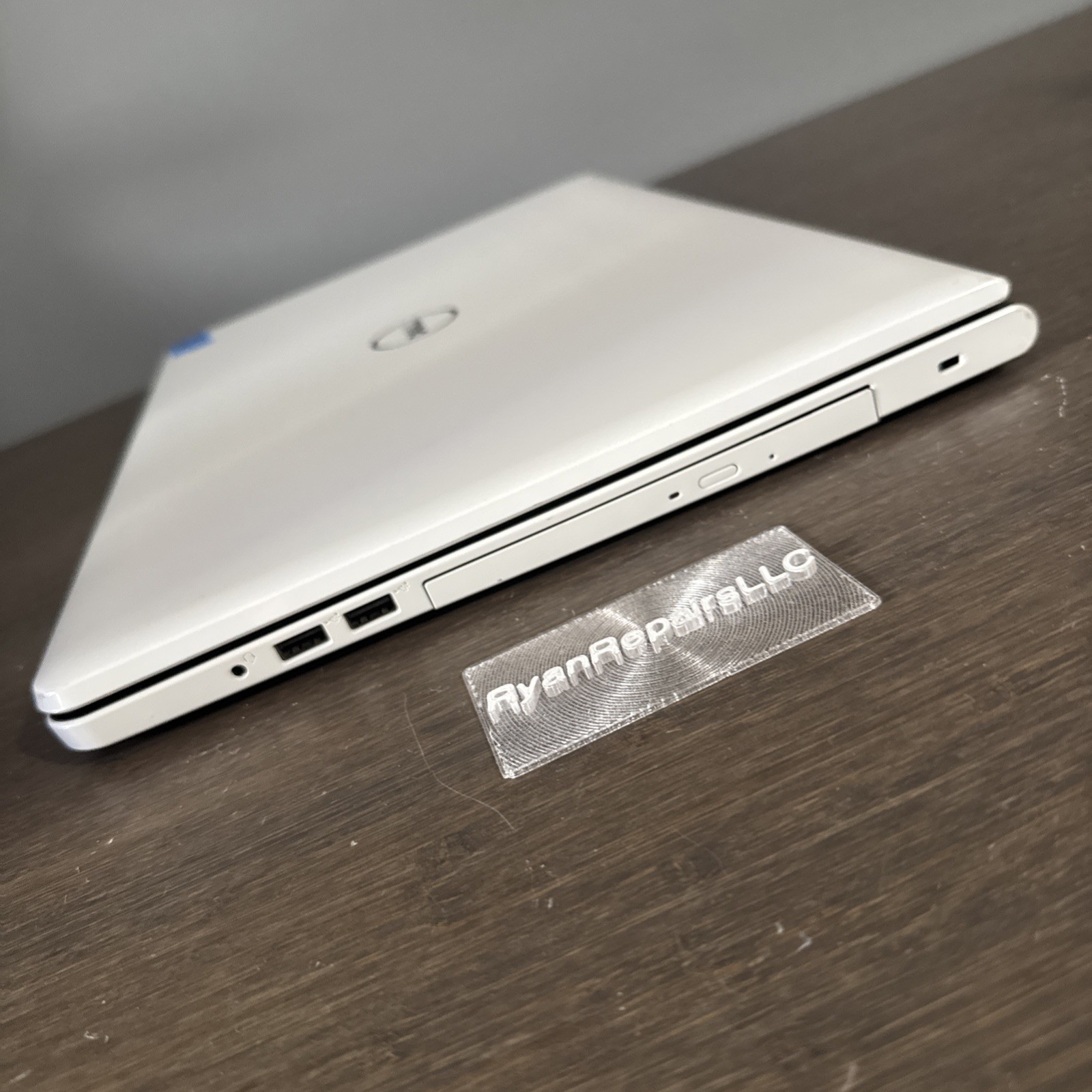 Dell Inspiron 17” Laptop AMD A8 No RAM No HDD – For parts or repair READ!