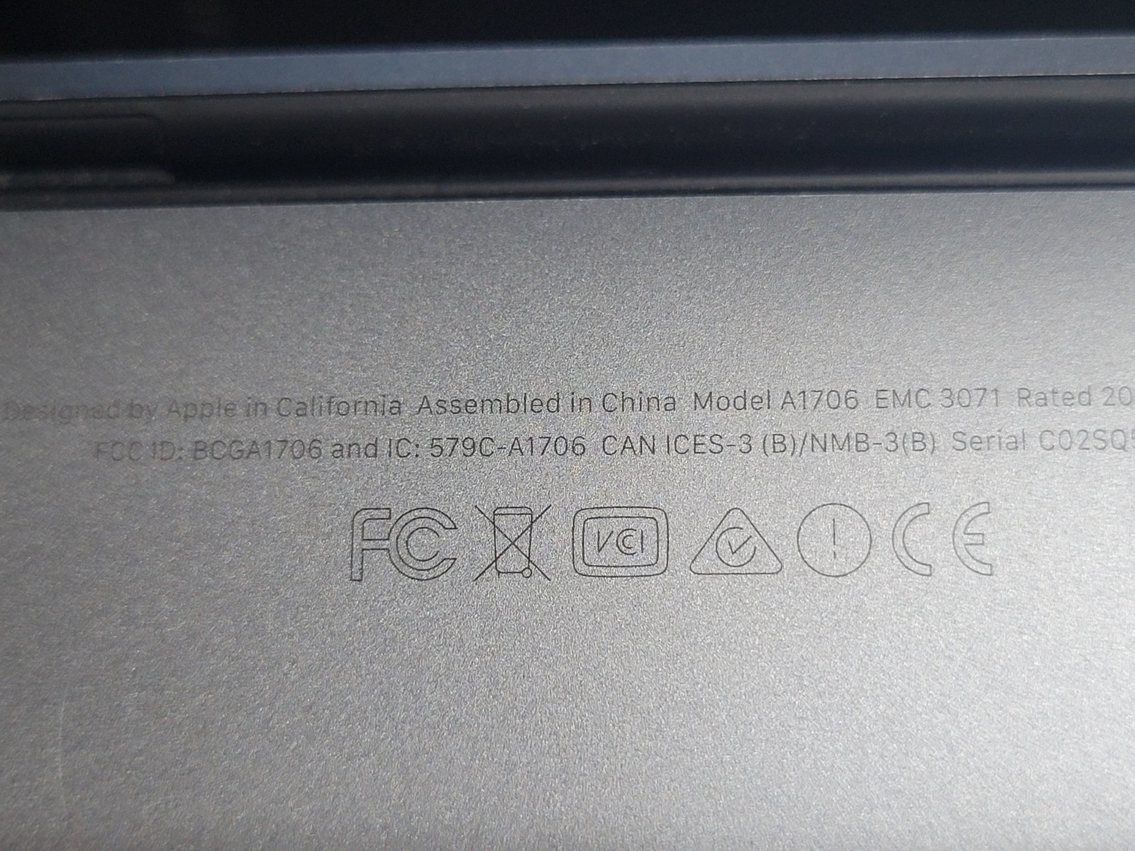 Apple MacBook pro A1706 EMC 3071 For Parts no mother board I could not test it
