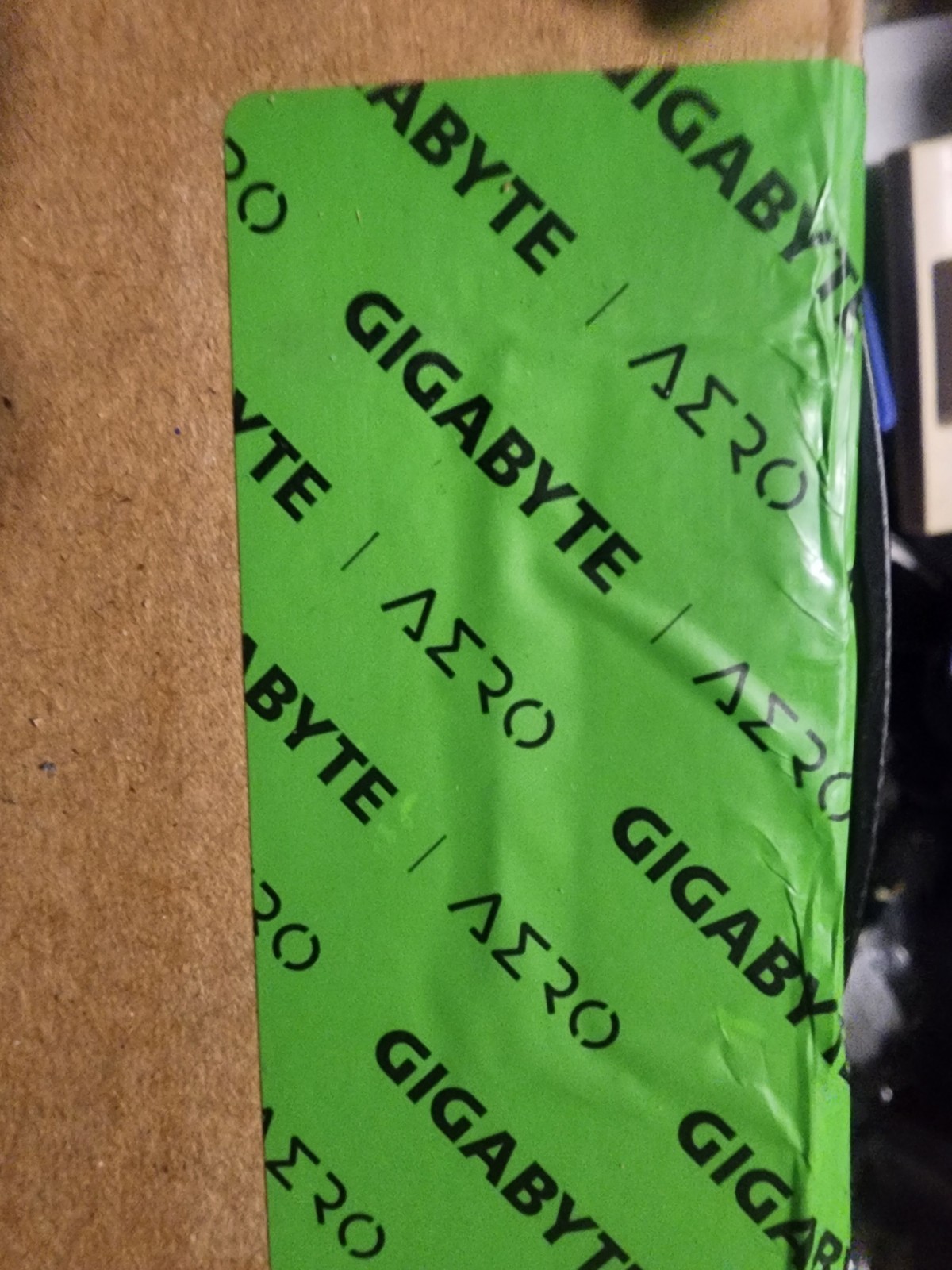 GIGABYTE AERO X16 Copilot+ Laptop 16″ QHD+ Ryzen AI 9 HX 370 RTX 5070 32GB…