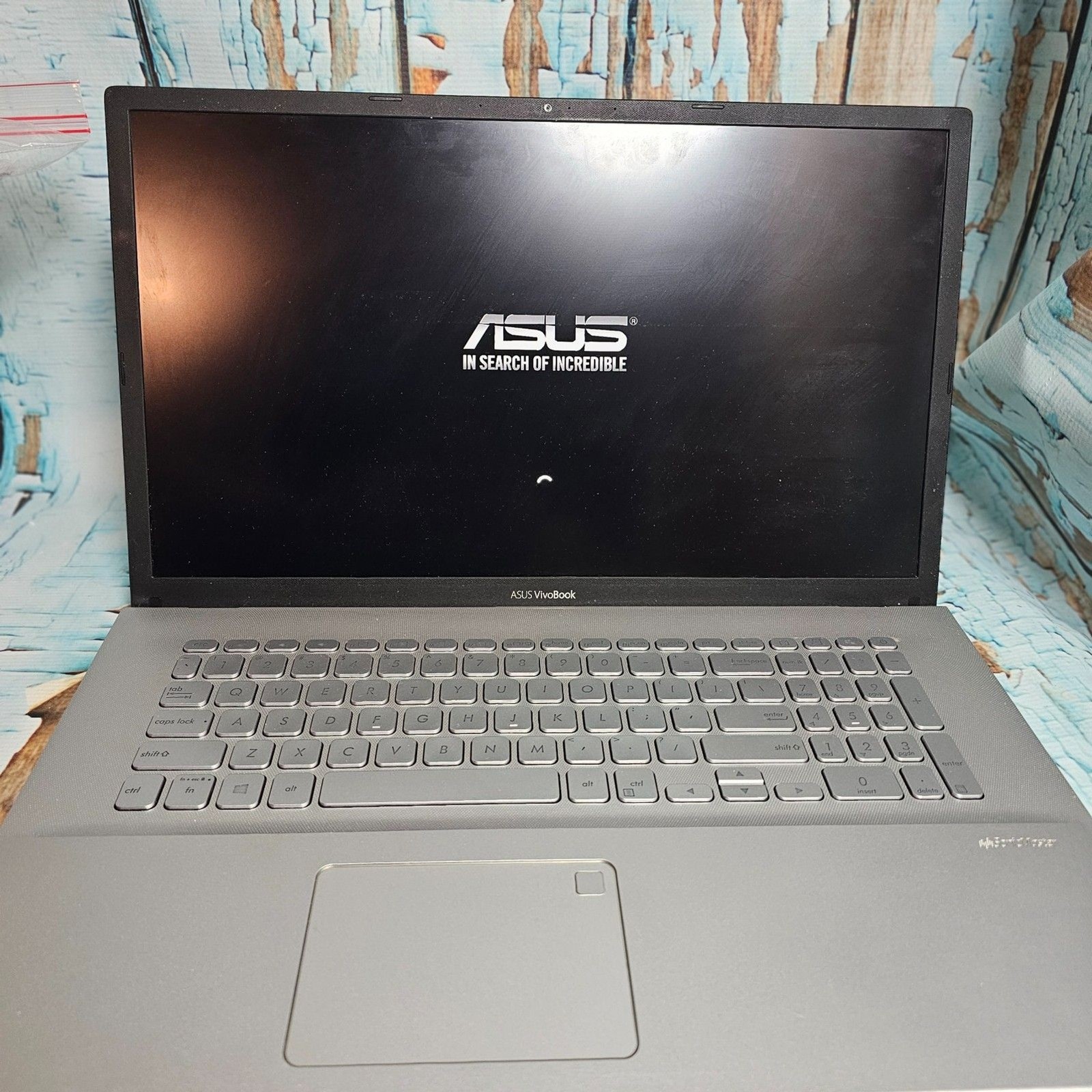 ASUS VivoBook 17 X712JA/S712J 17.3″ Laptop i5-1035G1 8GB RAM 1TB Win 11 Charger