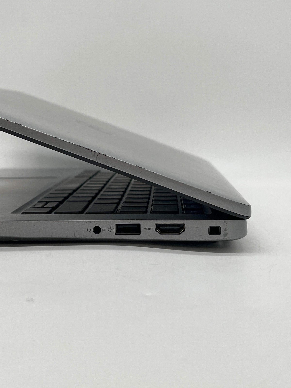 Dell Latitude 5440 14″ i5-1335U 16GB RAM 256GB SSD – Used