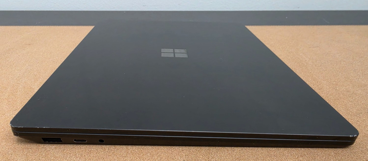 Microsoft Surface Laptop 4 i7-1185G7 13.5″ Touch 32GB Ram 1TB SSD Win 11 Pro