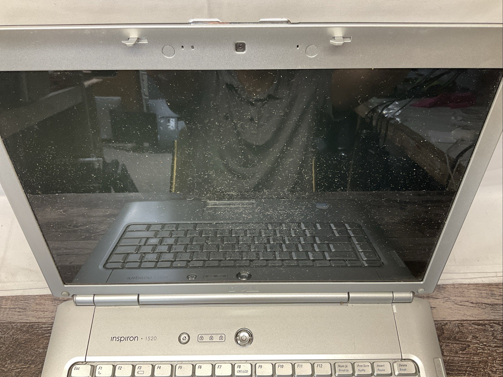 Inspiron 1520 / Pentium / 512MB RAM / Laptop Notebook PC / P20