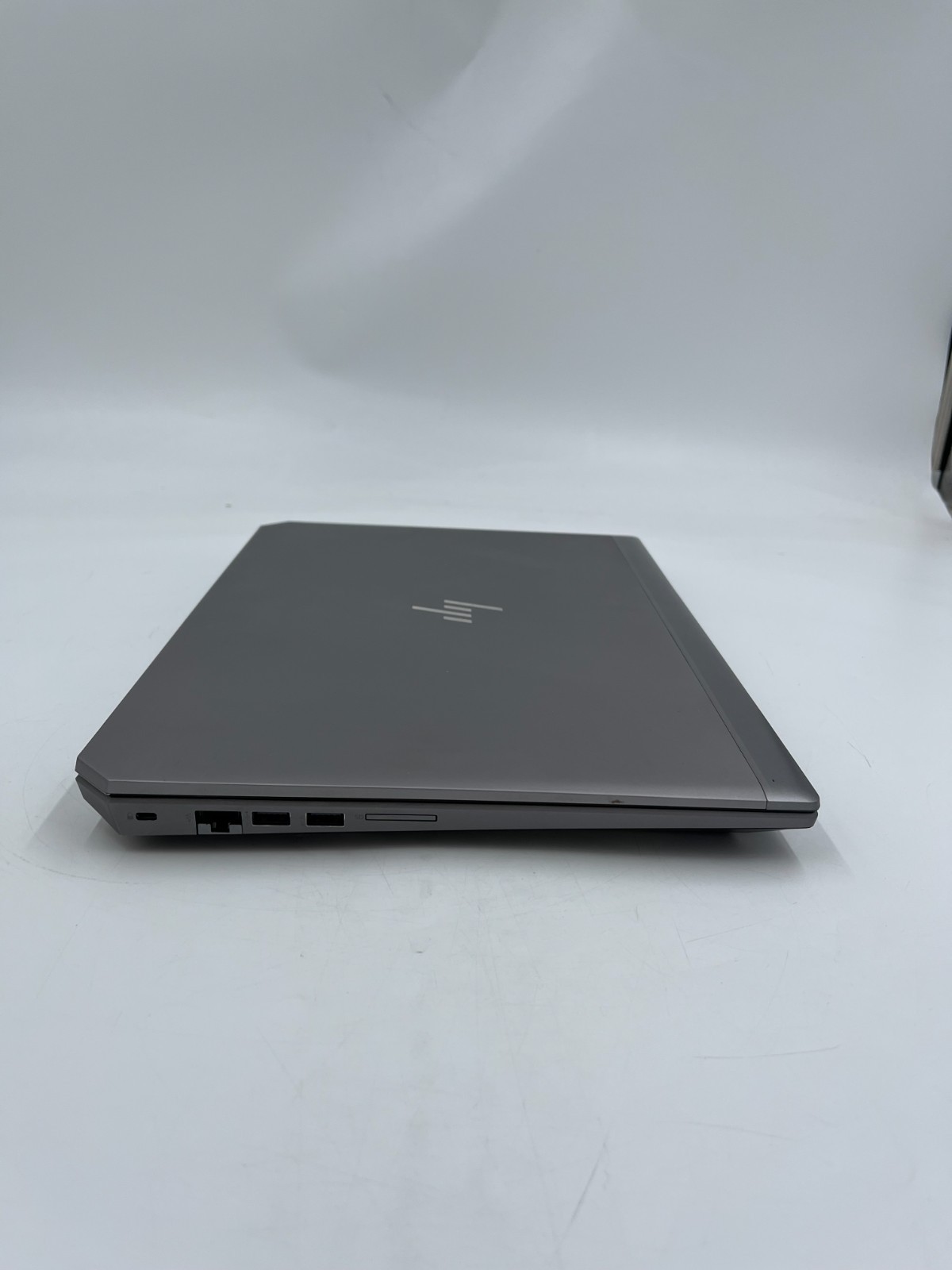 HP zBook 15 G5 i7-8750H 2.20GHz 16GB Ram 512GB SSD Win 11 Pro P1000