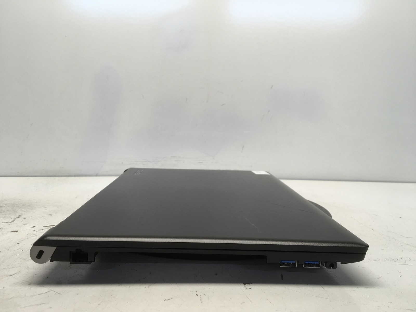 Toshiba Tecra Intel i5-8250U 1.6GHz 2 GB NO HDD No Batt
