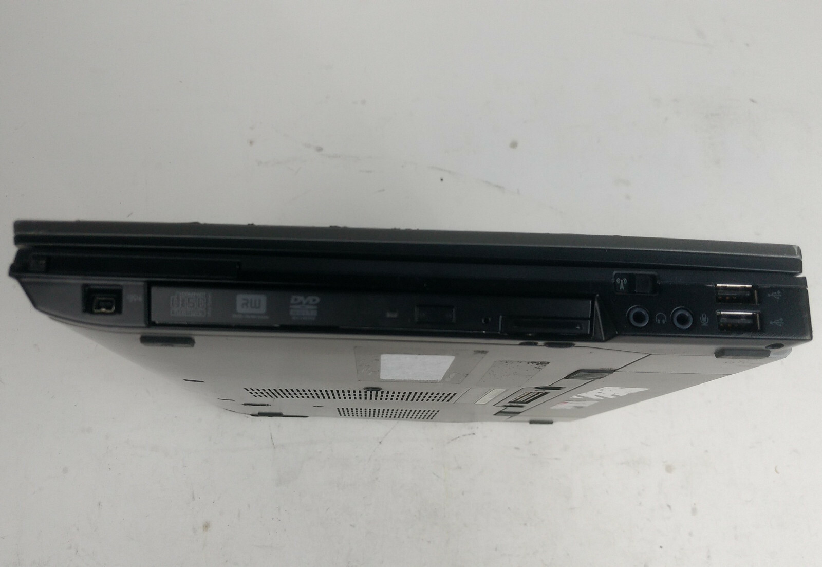 Dell Latitude E6410 14″ Intel i5 M560@2.67GHz 4GB 250GB Win 10 No BT/Cell