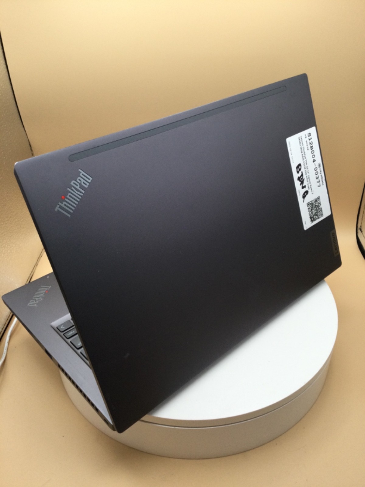 Lenovo ThinkPad T14s G2 14″ Laptop Ryzen 7 5850U 16GB RAM 512GB SSD W11P Used