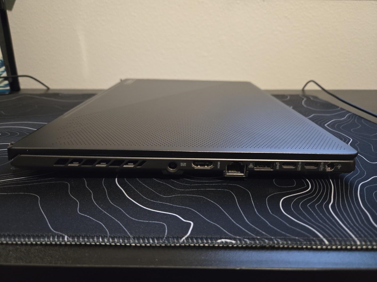 ASUS ROG Zephyrus G15 15.6 1TB SSD Ryzen 9 5900HS 40GB RAM, RTX 3070(READ DESC)