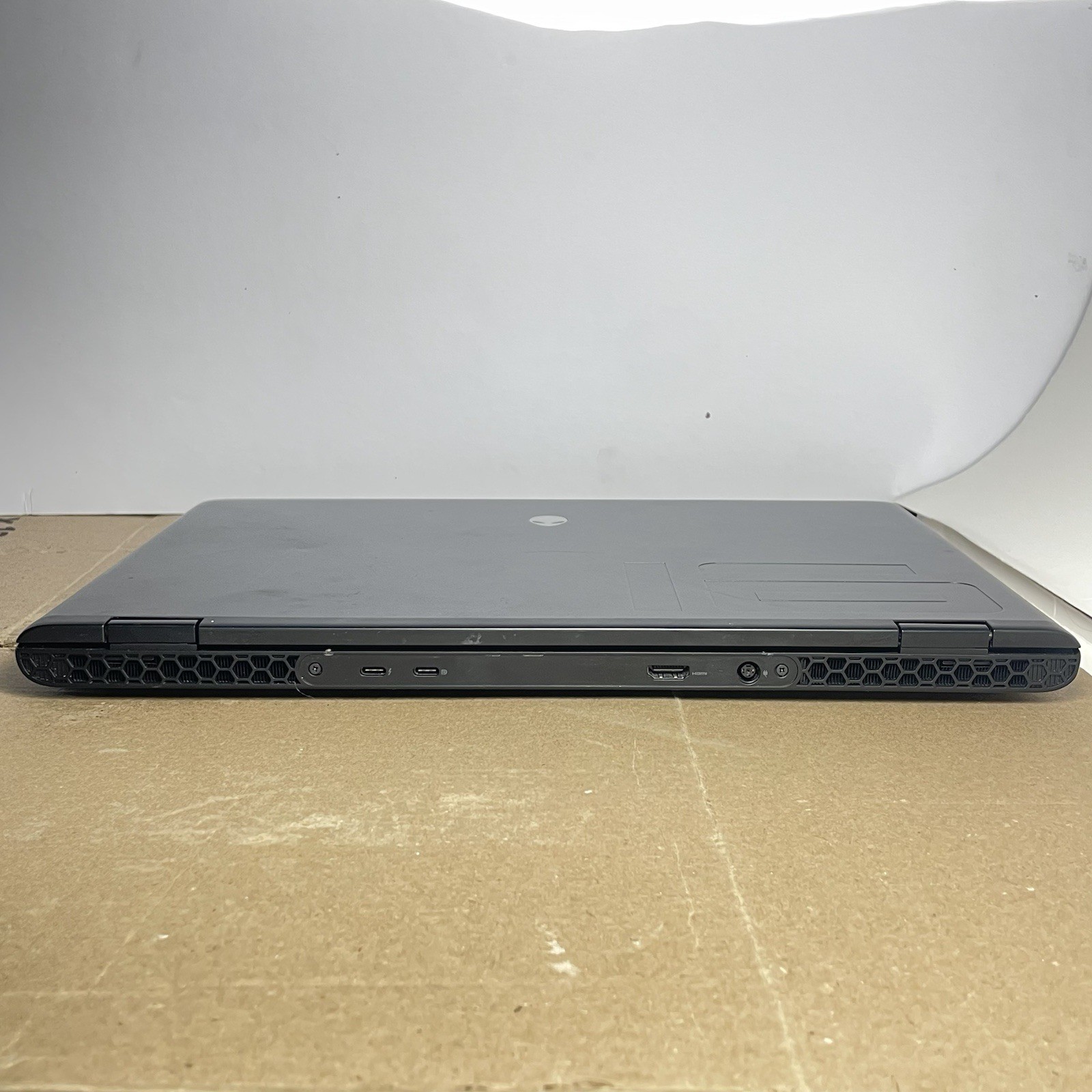 Dell Alienware M16 R2 RTX 4070 240Hz Ultra 7 155H 16GB 1TB SSD Good