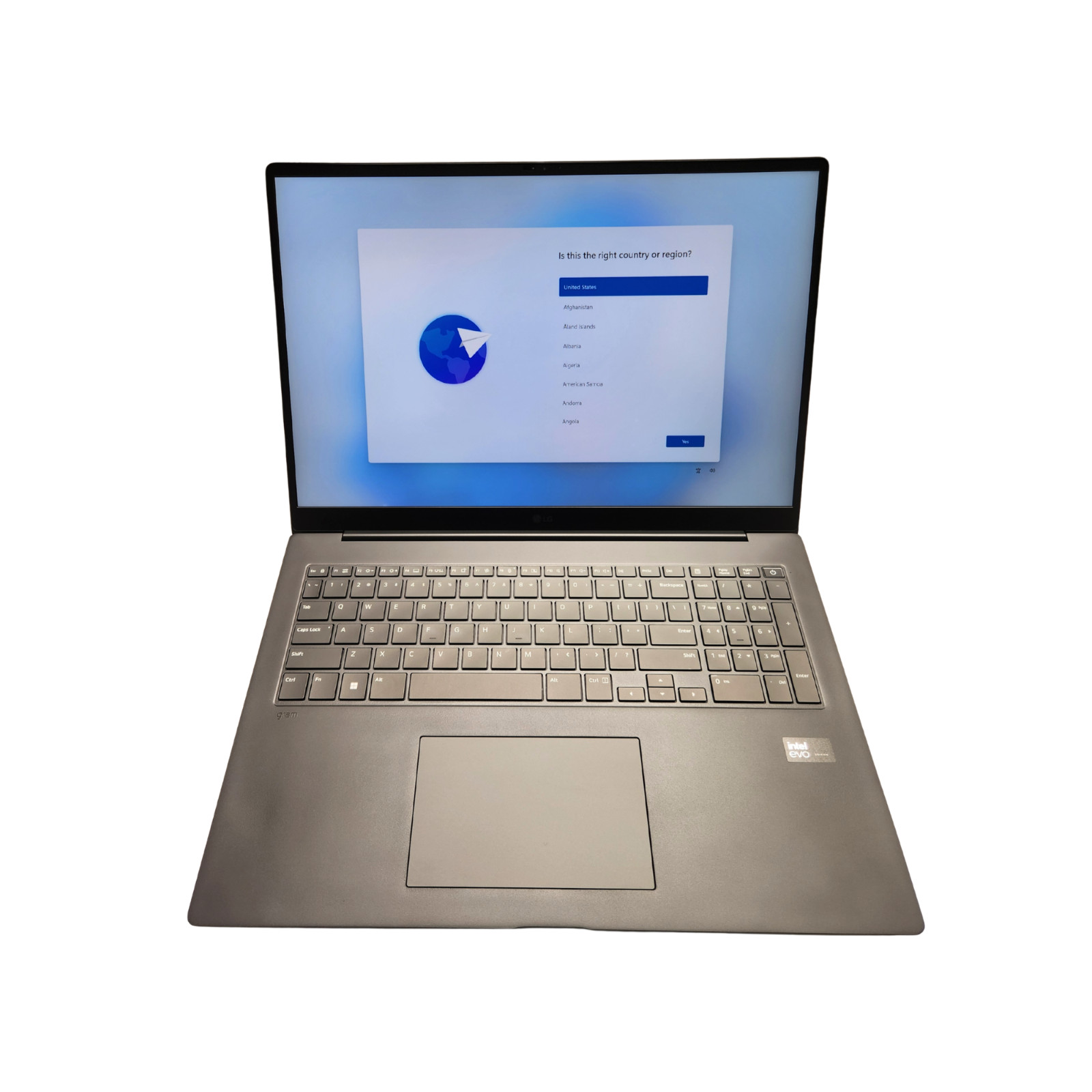 LG Gram Pro 17″ WQXGA Intel Ultra 7 32GB RAM 2TB SSD Win 11 Home, Black
