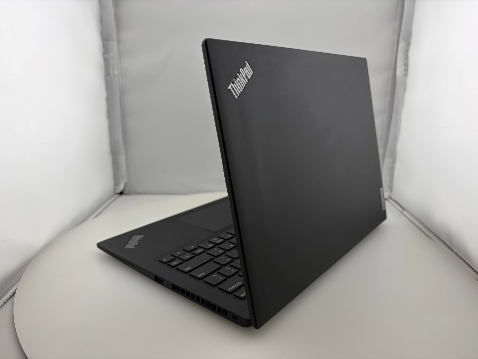 Lenovo ThinkPad T14s Gen 4 Core i7-1365U@1.8GHz 32GB RAM 512GB NVMe Win 11 Pro