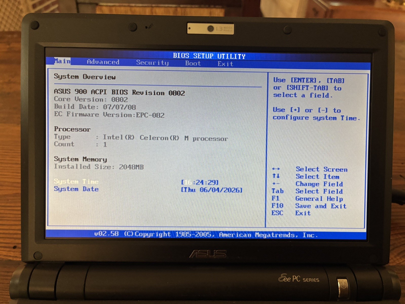 ASUS Eee PC 900 Black Netbook Computer Intel 2GB Ram 15GB SSD Charger Linux