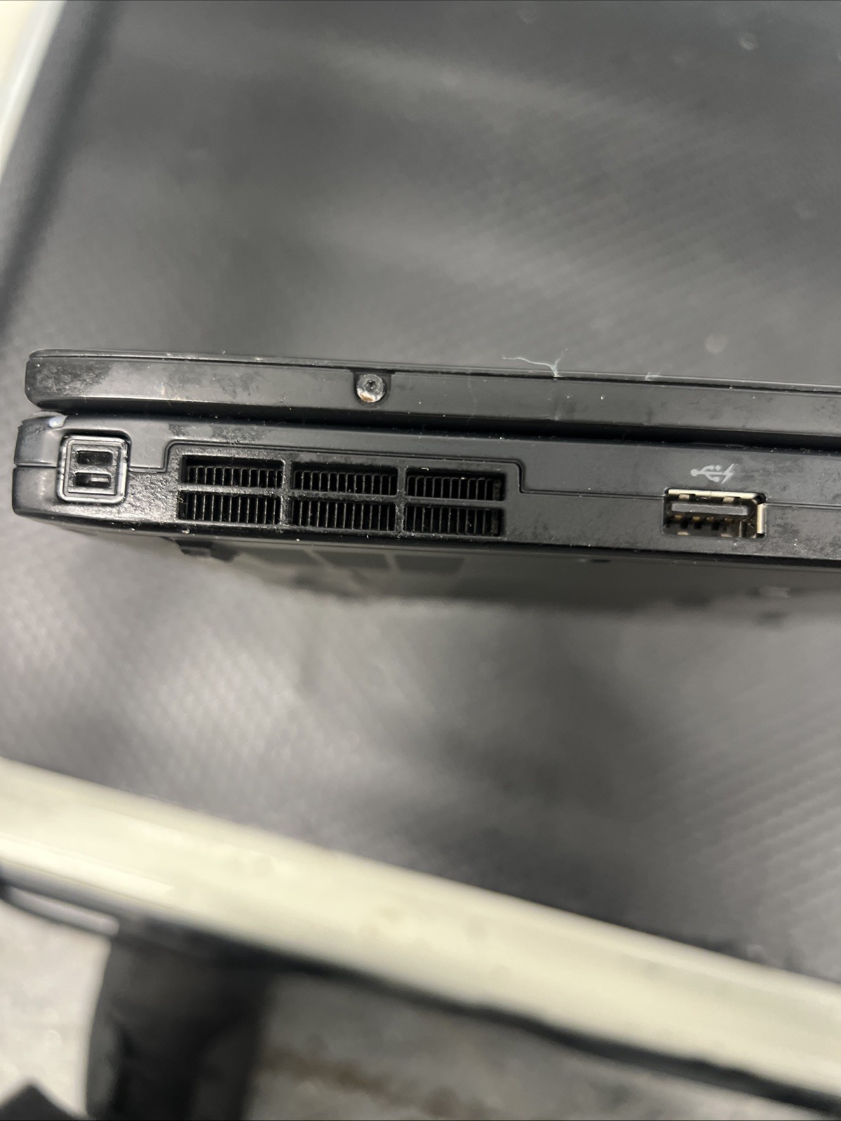 Dell Latitude XT2 12.1″ Core 2 Duo U9400 1.4Ghz 1 GB RAM NO DRIVE 2-in-1 AS IS!!