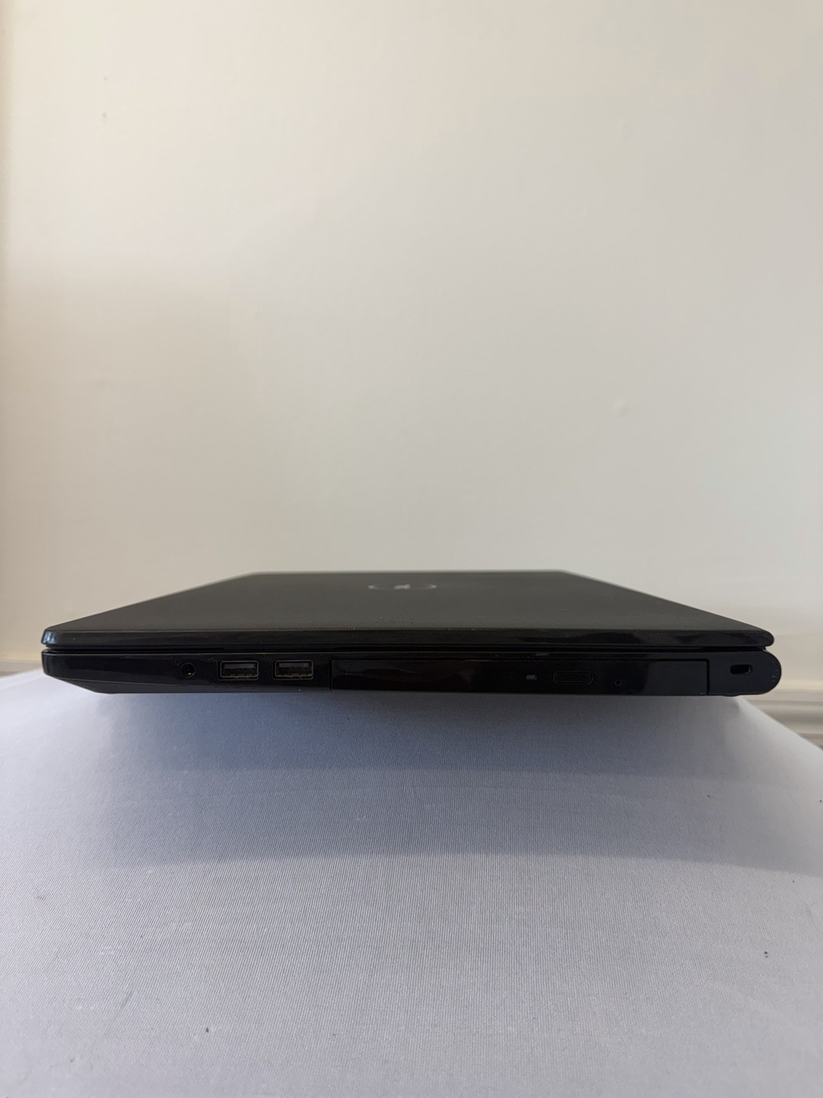 Dell Inspiron 3558 Laptop – Intel i3-5015U – RAM 4 GB – Read Des