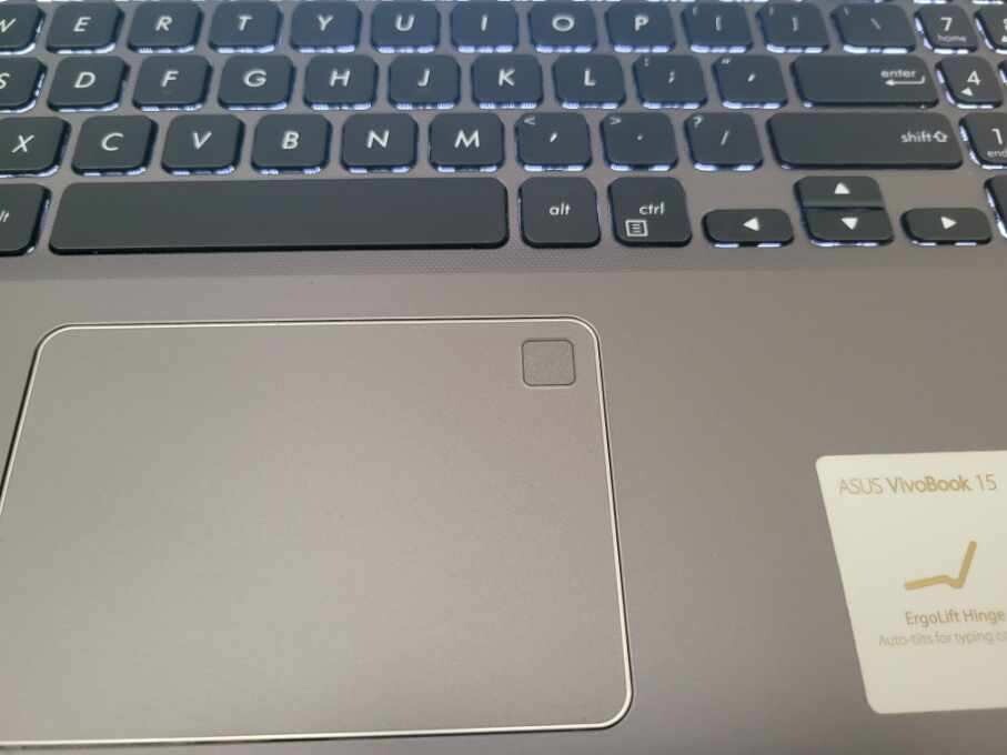 asus vivobook 15 Look At Description Below￼