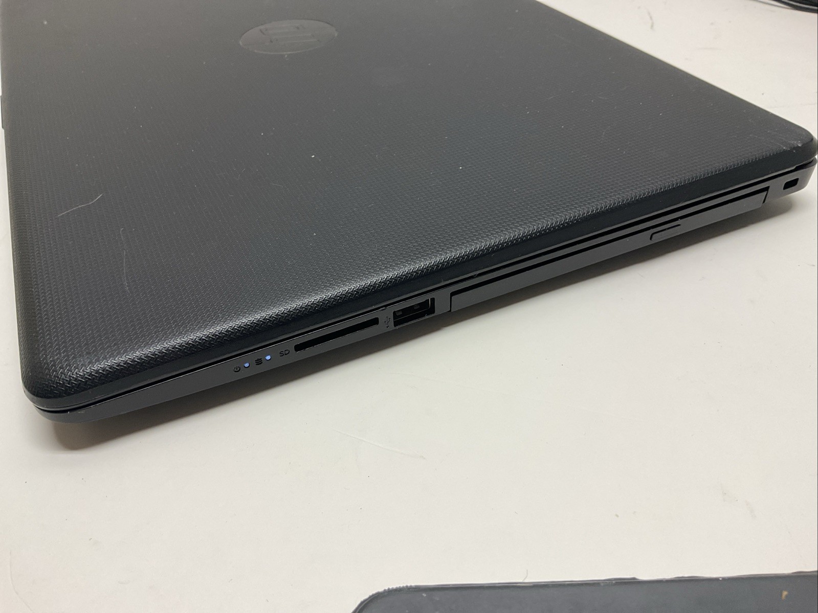 Laptop HP 17-Bs011dx CPU CORE I5-7200U 2.50GHZ HDD 500GB RAM 8GB Windows 11