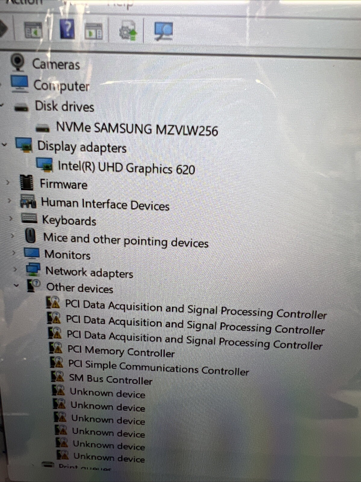 Lenovo YOGA 700-11ISK TOUCH 2-IN-1 Intel Core i5-8250U 1.60GHz 8GB 256 SSD Win11