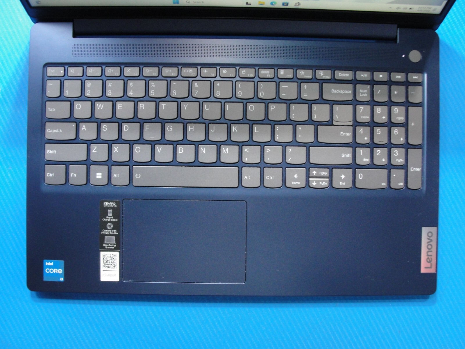 Lenovo IdeaPad Slim 3 15IRU8 15.6”FHD TOUCH Core i3-1315U 1.2GHz 8GB SSD 256GB