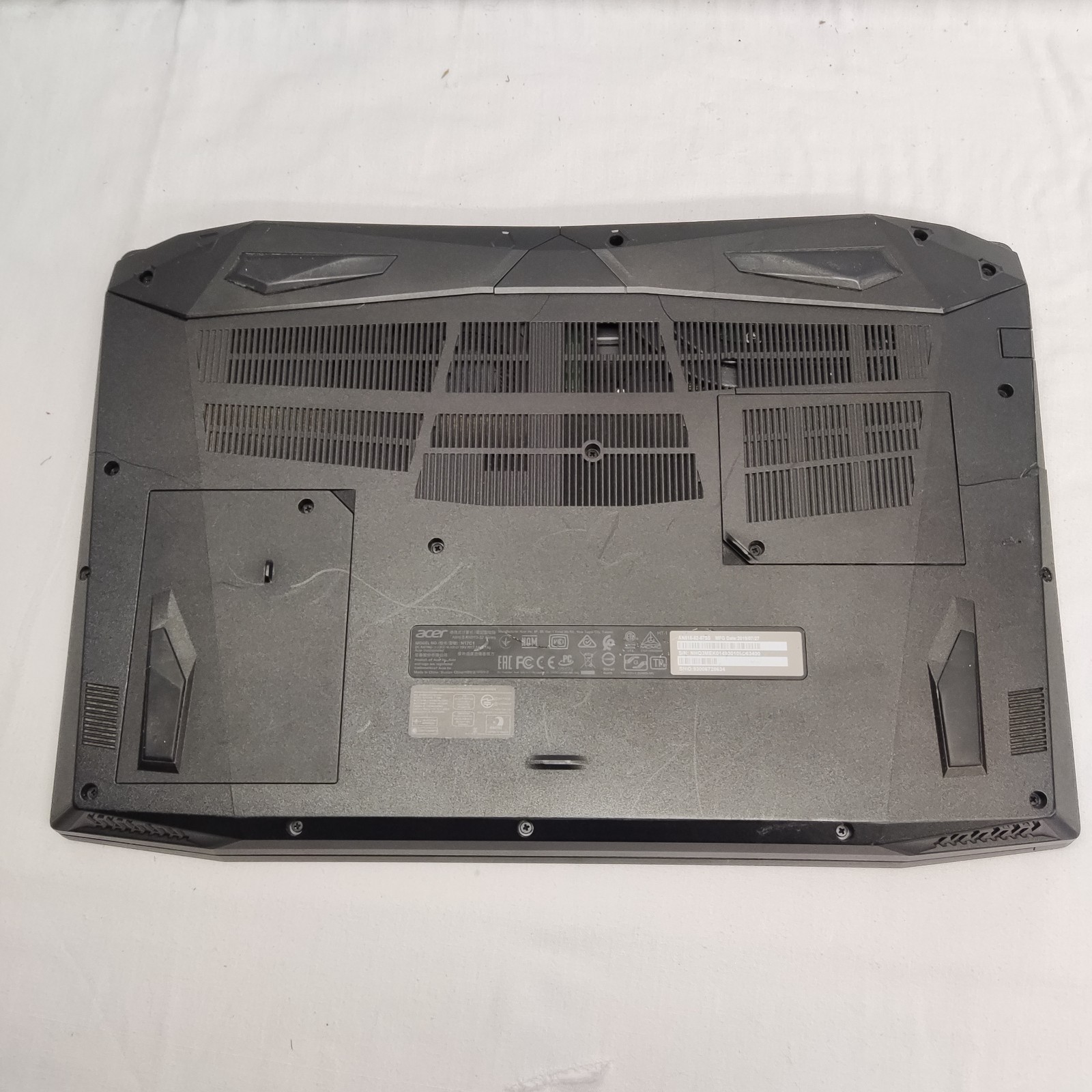ACER NITRO 5 N17C1 GAMING LAPTOP COMPUTER NVIDIA GEFORCE GTX 8GB RAM FOR PARTS