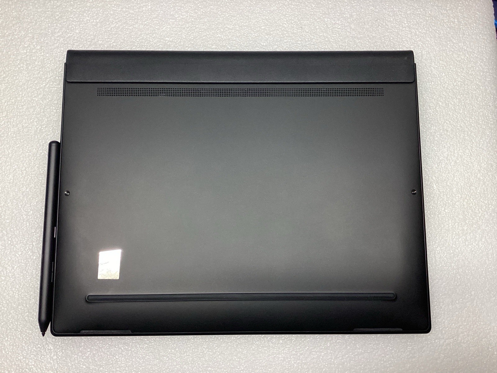 HP Elite Dragonfly Folio 13.5″ G3 Touch FHD Intel i7-1265U 1.80GHz 16GB 512GB M2