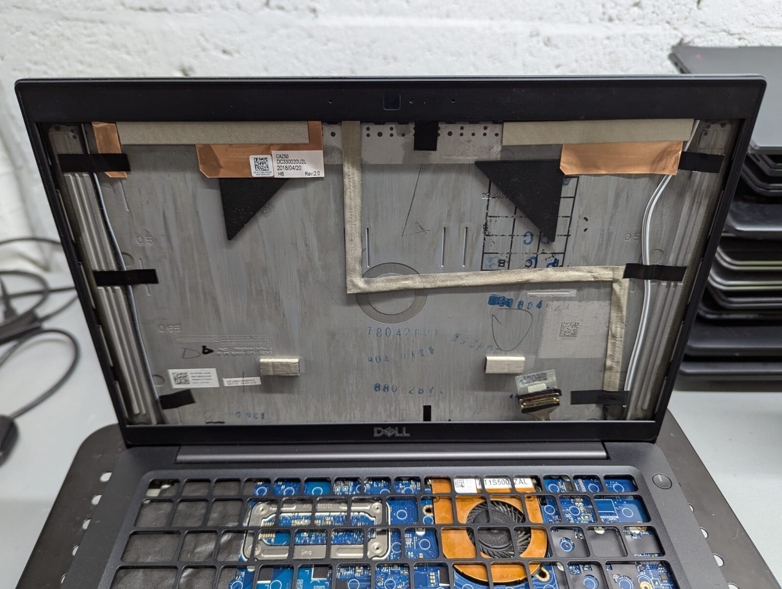 Dell Latitude 7390 Touchscreen 13.2 Inch. Untested No RAM/HD/Keyboard/LCD: PARTS