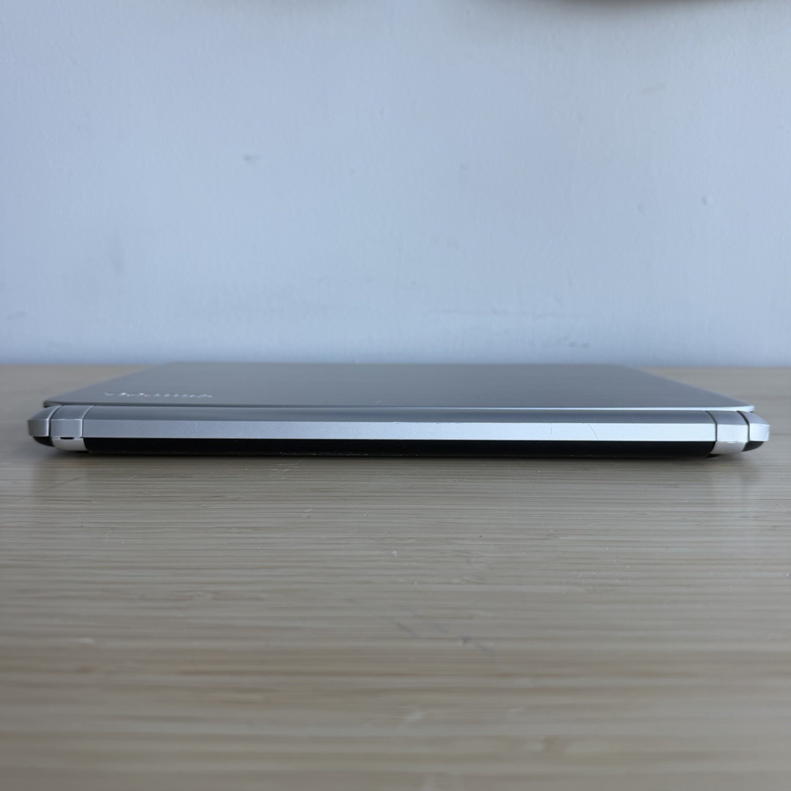 Toshiba Satellite E45T-B4300 i5-4210U 8GB Ram Intel Core I5 Touch Laptop