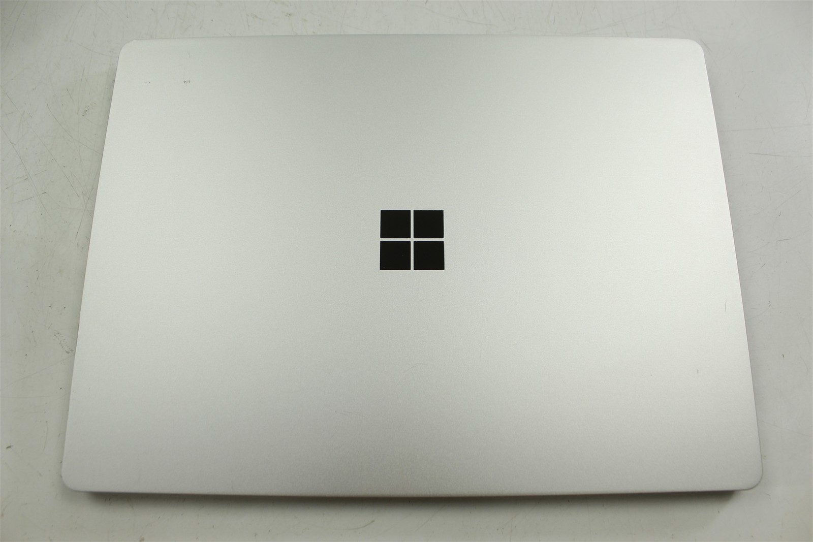 Microsoft Surface Laptop Go 2 2013 12.4″ i5-1135G7 256GB SSD 16GB RAM W11H