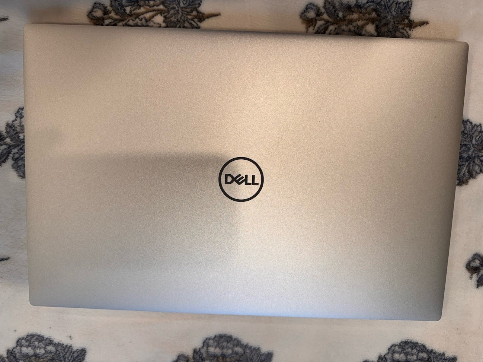 Dell XPS 15 9510 Silver FHD+ i5-11400H 2.70GHz 8GB RAM 512GB SSD Silver