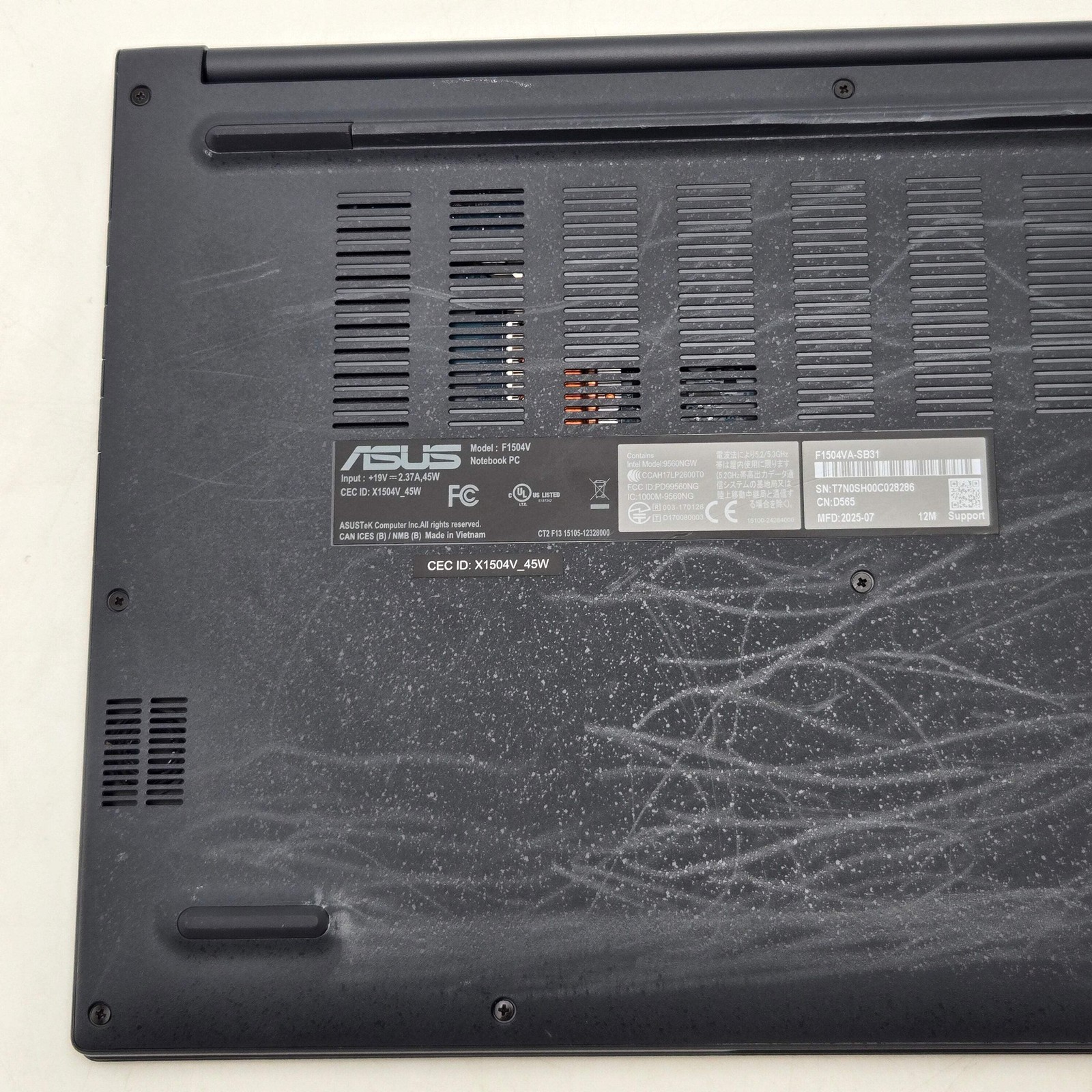 Asus VivoBook F1504V 15-inch Core i3 13th Gen 8GB RAM 512GB – Used w/ Charger