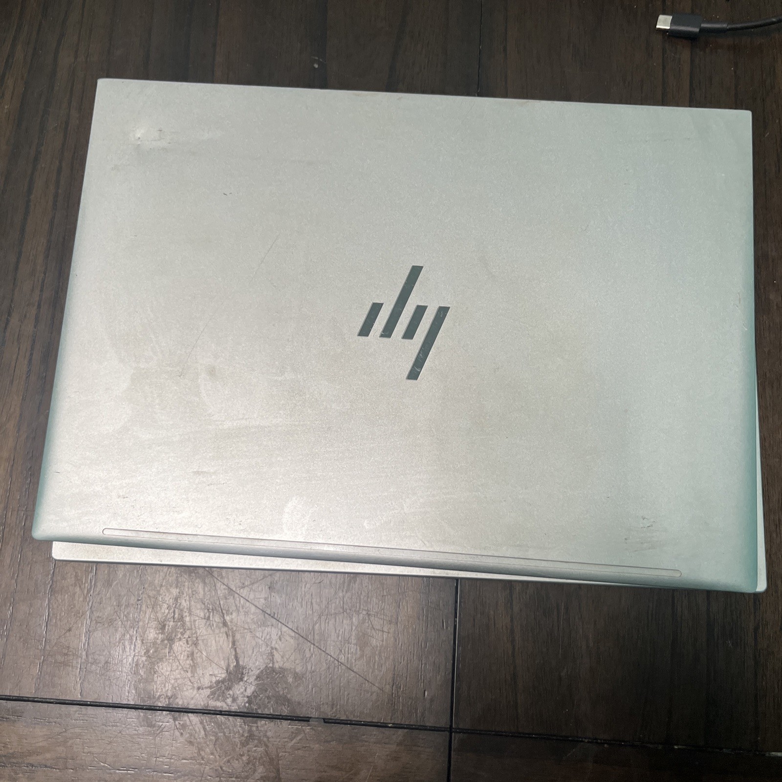 HP EliteBook 840 G10 Laptop i7 1365U 4.7GHz No Ram or SSD no power for parts
