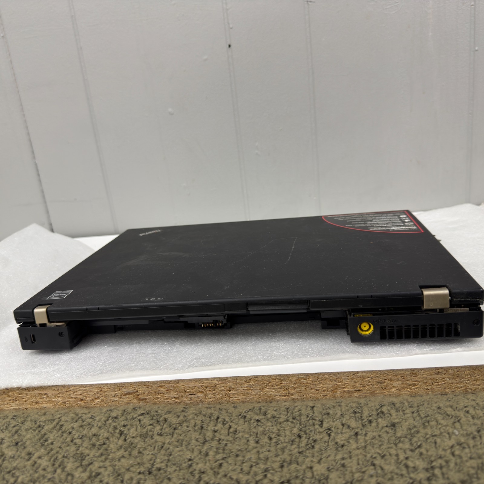 Lenovo ThinkPad T61 BUNDLE FOR PARTS | UNTESTED | See Photos