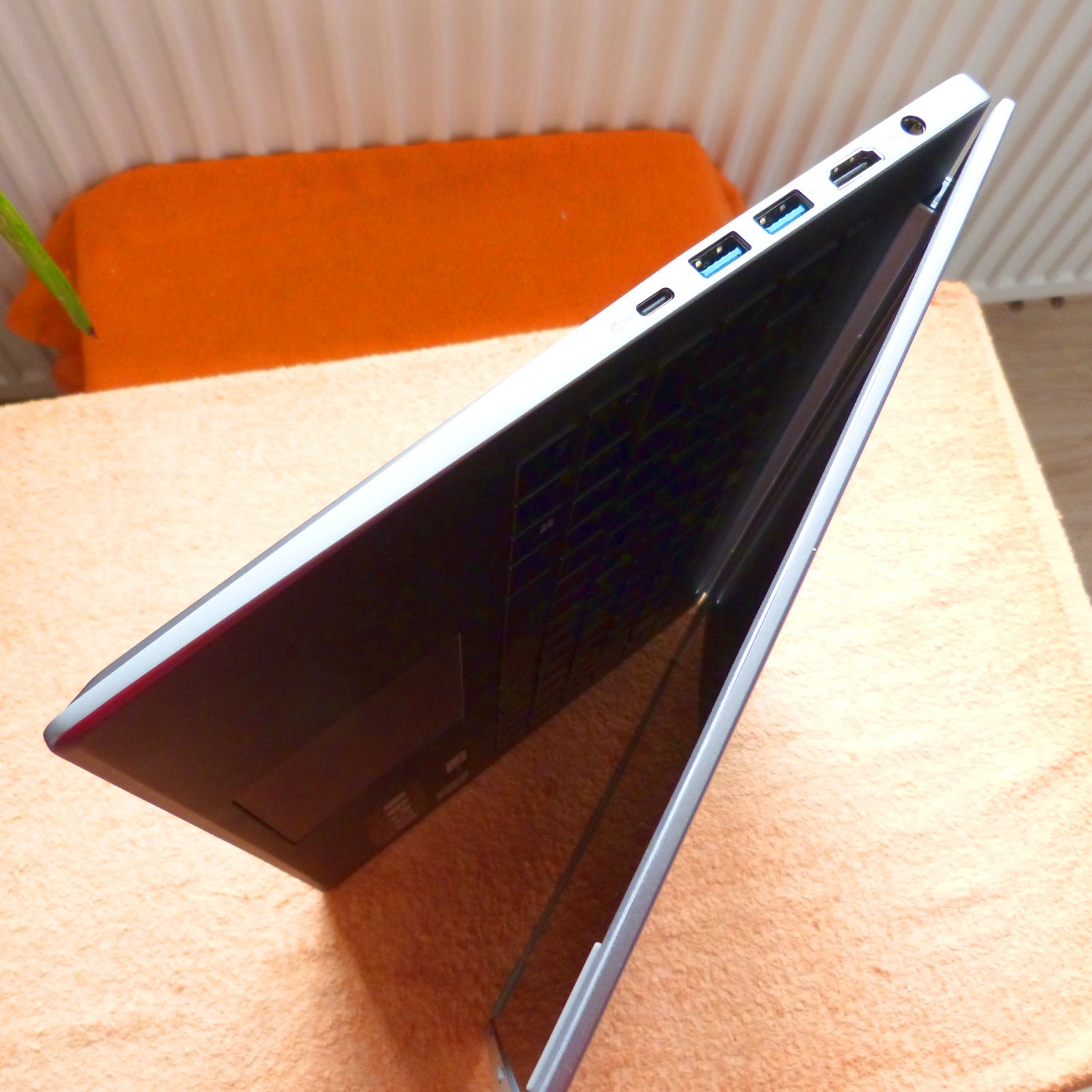 Medion S15447 ULTRABOOK 15″ FHD l 1512GB SSD HDD Windows 11 l 10Gen Core i5