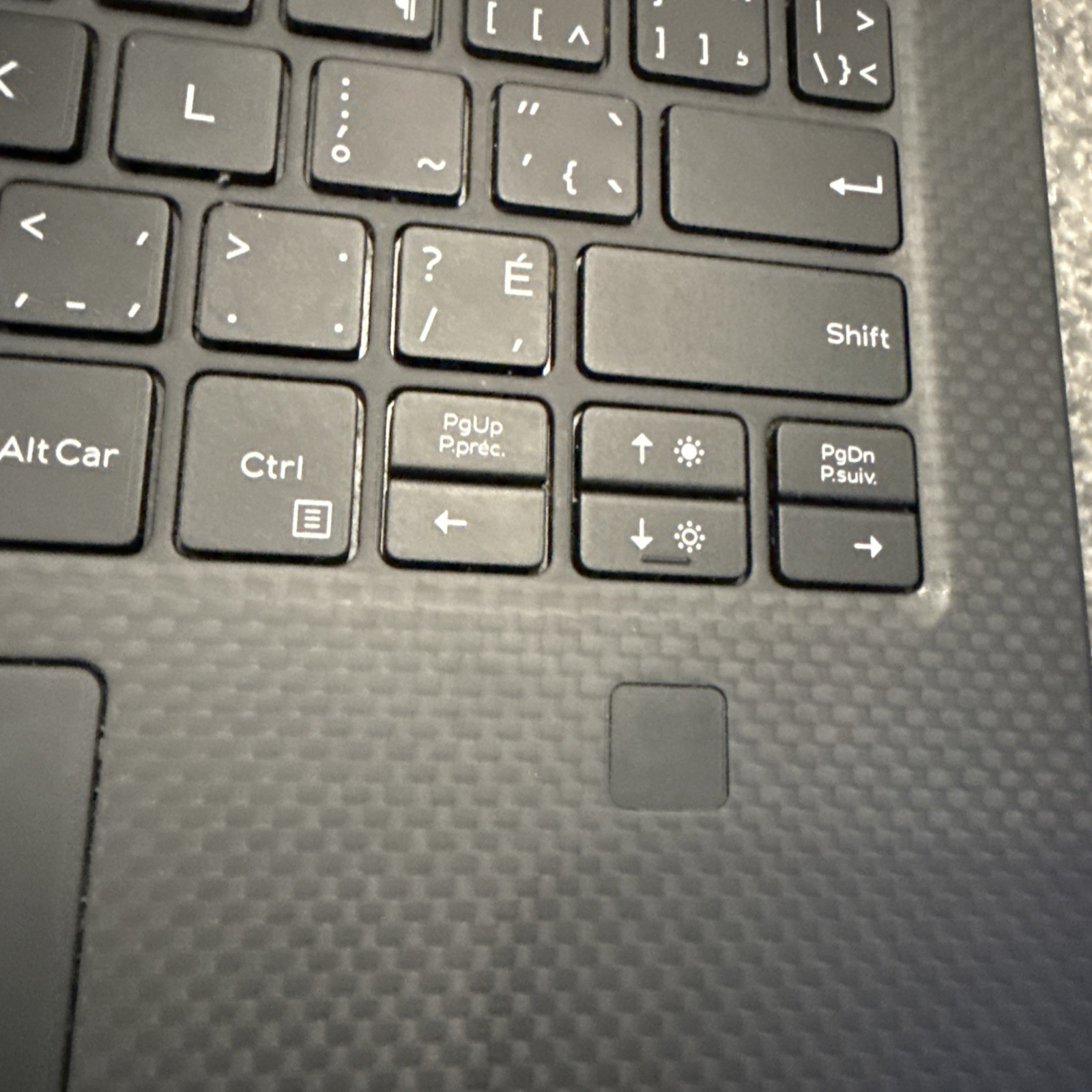 Dell XPS Laptop – Intel i8 – No Power – Good Condition