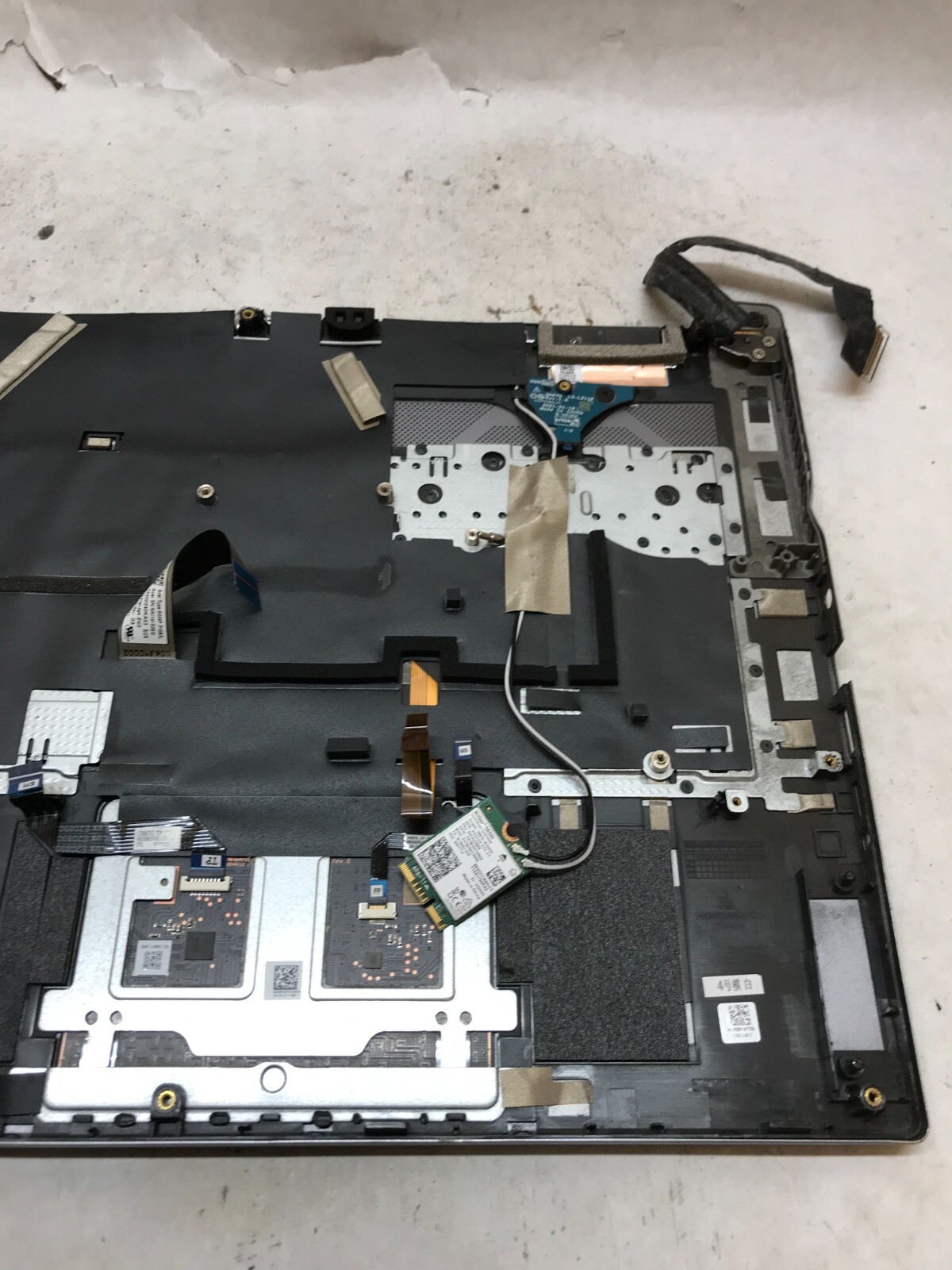 Acer Predator Triton 500 SE 15″ Chassis+Screen NO MOTHERBOARD For Parts AS IS DW