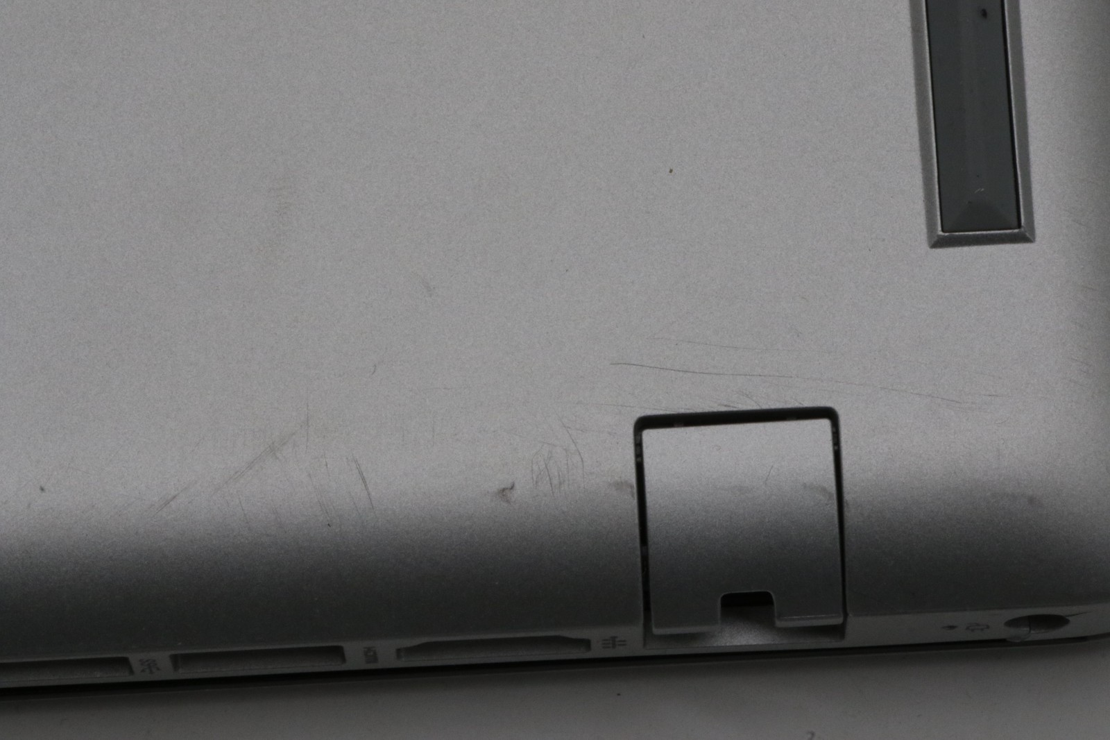 HP 15-DB0031NR Laptop 15.6″ AMD A9-9425 Radeon R5 4GB RAMS 1TB HDD *READ*
