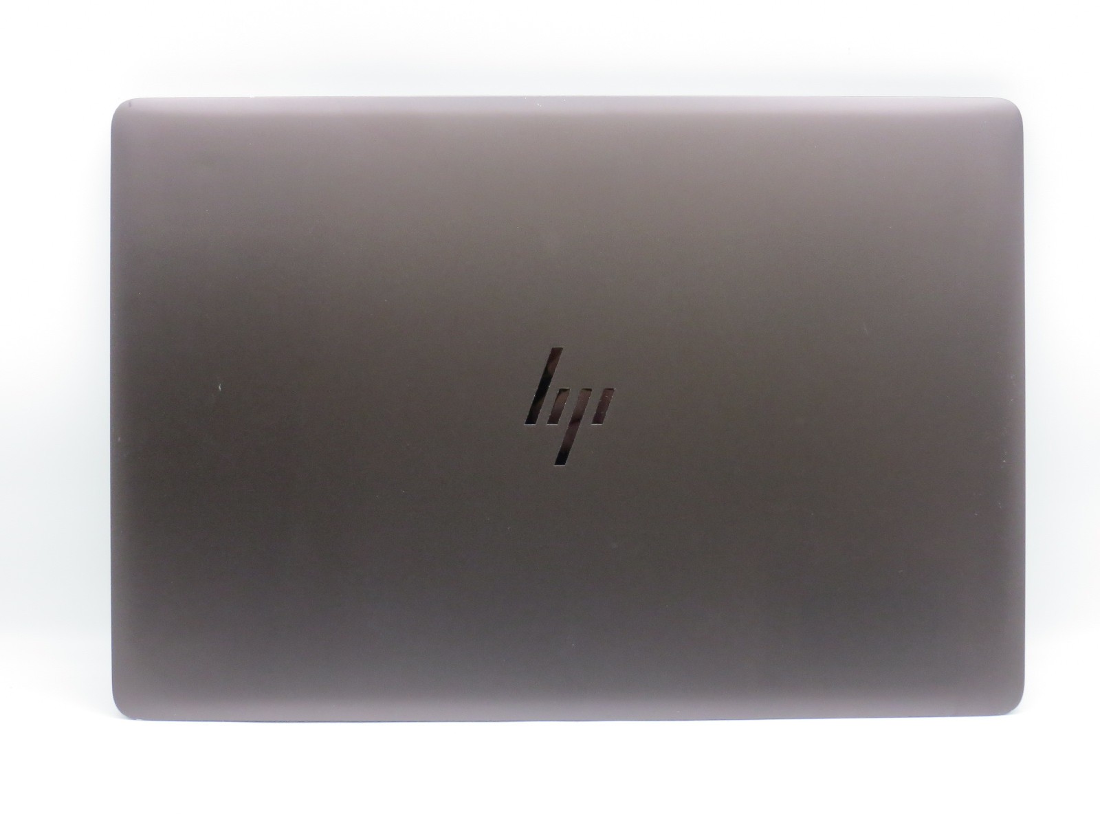 HP Zbook Studio G4 | i7-7820HQ @ 2.9GHz | 16GB / 256GB m2 | 15″ | No OS/AC