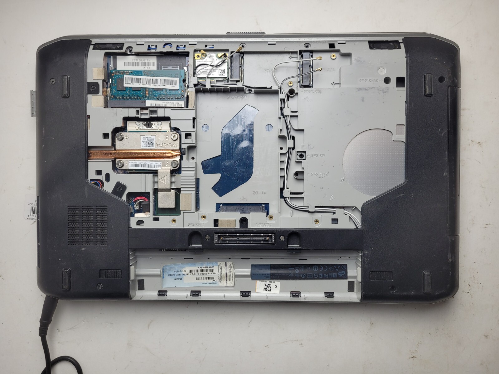 Dell Latitude E5530 w/i5-3210M, 2GB RAM, 15.6″ Laptop for Parts #2208