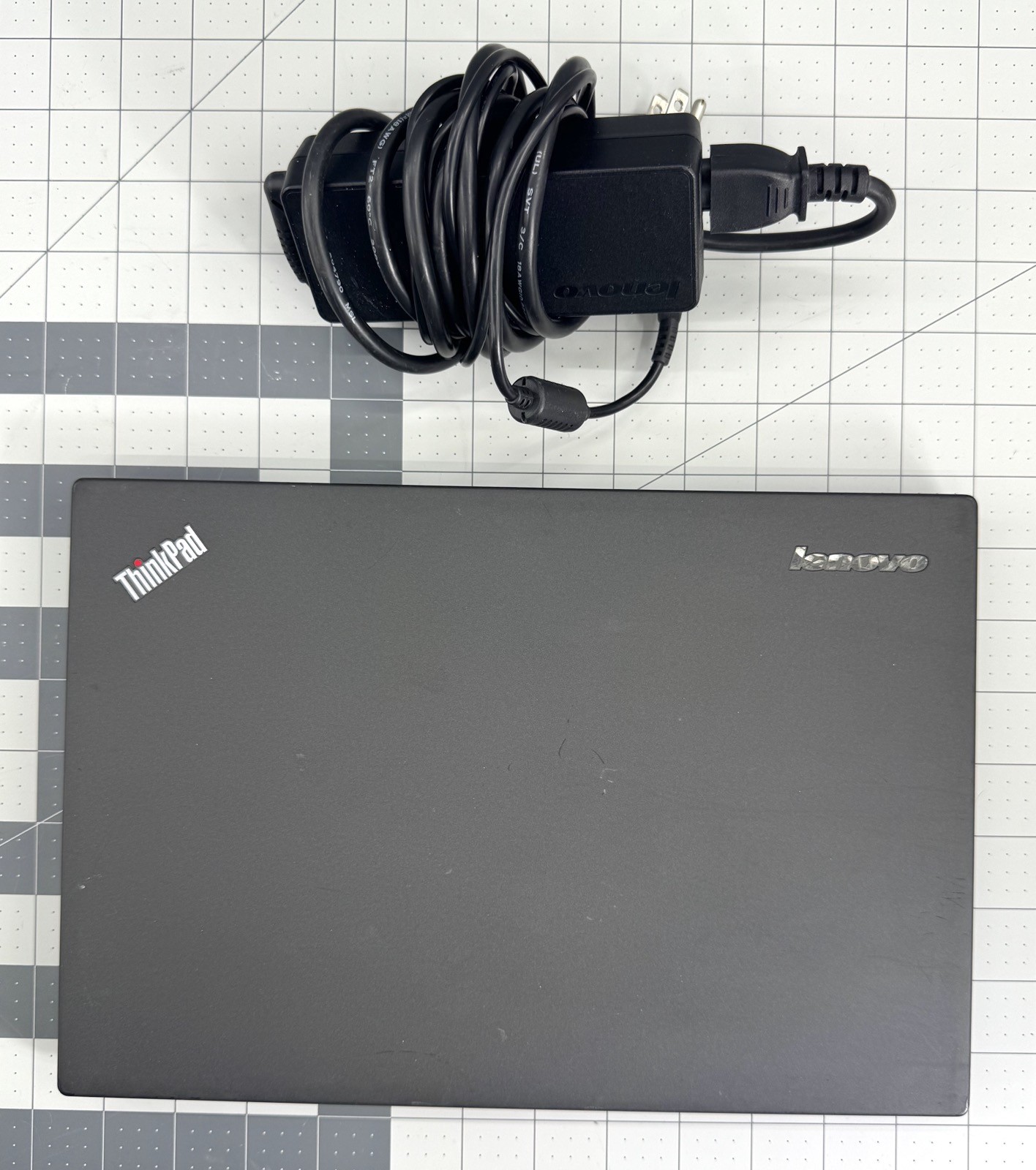 Lenovo Thinkpad X250 12.5″ Laptop i7 5600U 8GB RAM 114 GB SSD – Tested & Working