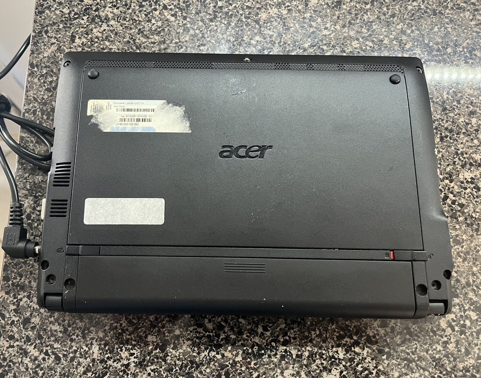 ACER Aspire One Mini Laptop Model ZG5 Blue NOT WORKING FOR PARTS