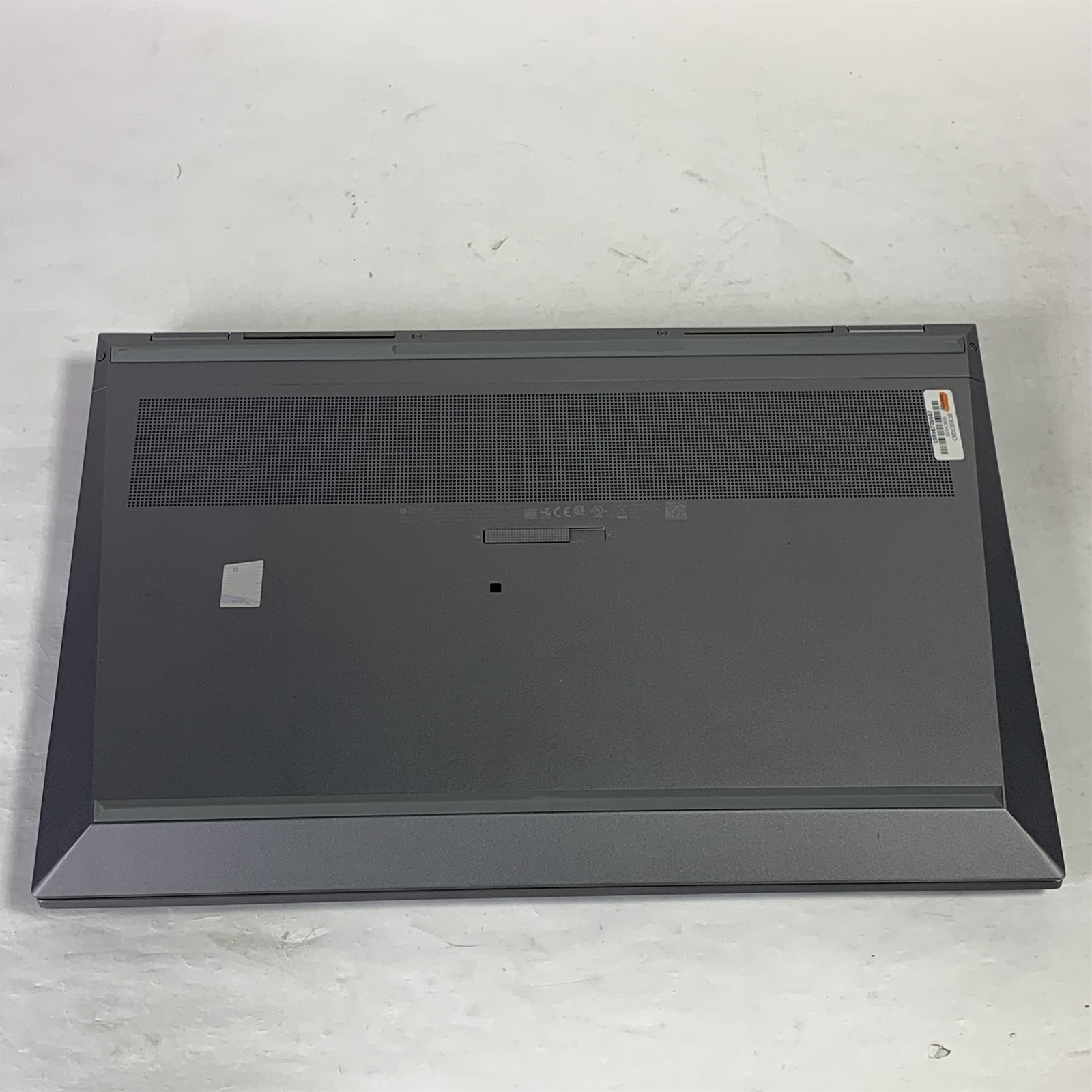 HP ZBook Fury 17 G7 17.3″ Xeon W-10885M 2.4GHz 64GB 1TB NVMe SSD -Win 11