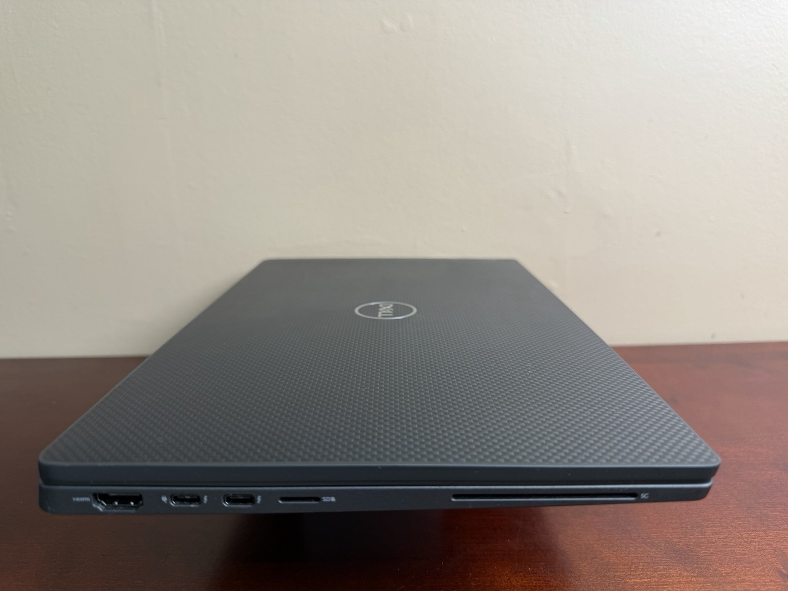 Dell Latitude 7410 14″ FHD Touchscreen i5-10310U 16GB RAM 256GB NVMe SSD Win 11