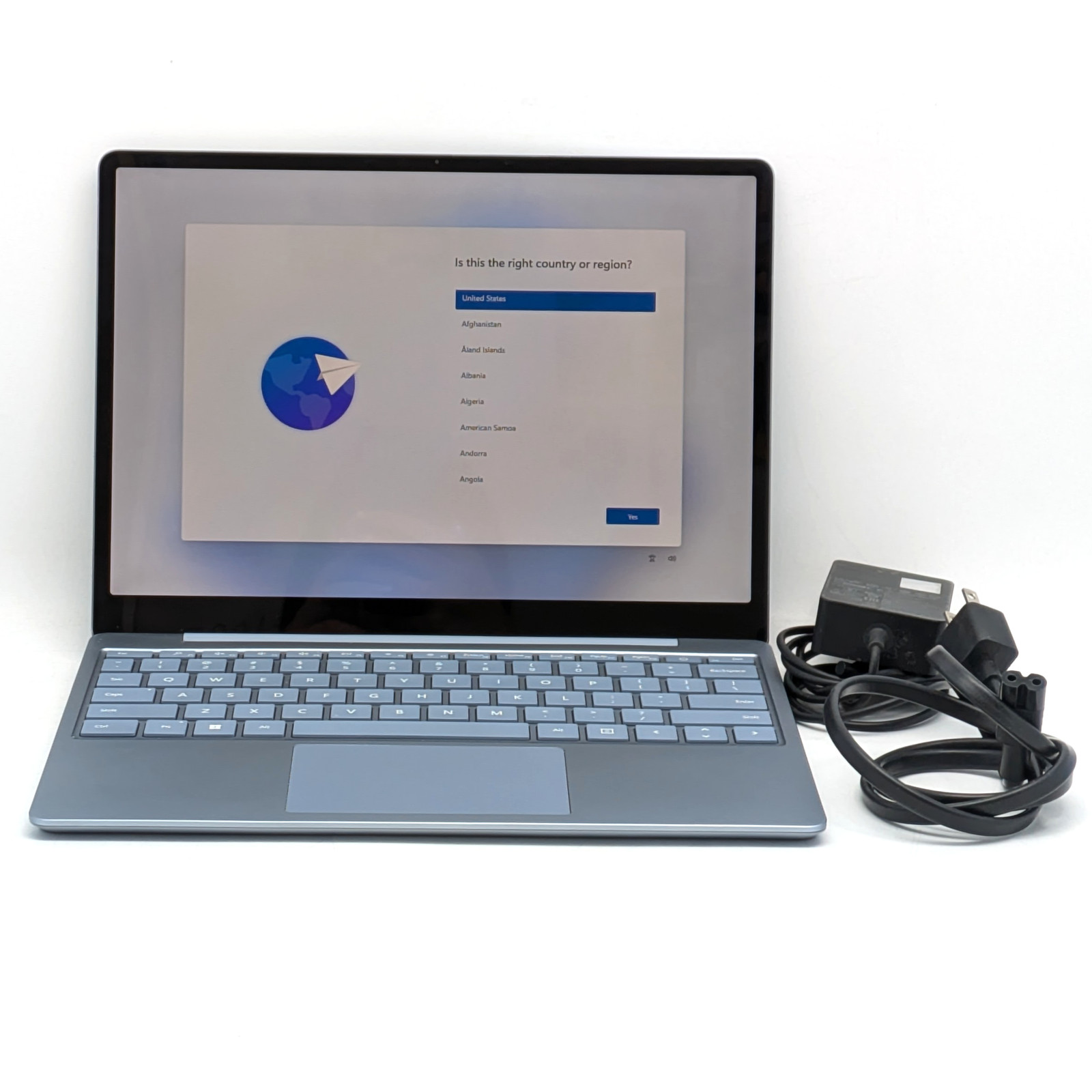 Microsoft Surface Laptop Go 2 12.45″ i5-1135G7 8GB DDR4 128GB SSD Windows 11H